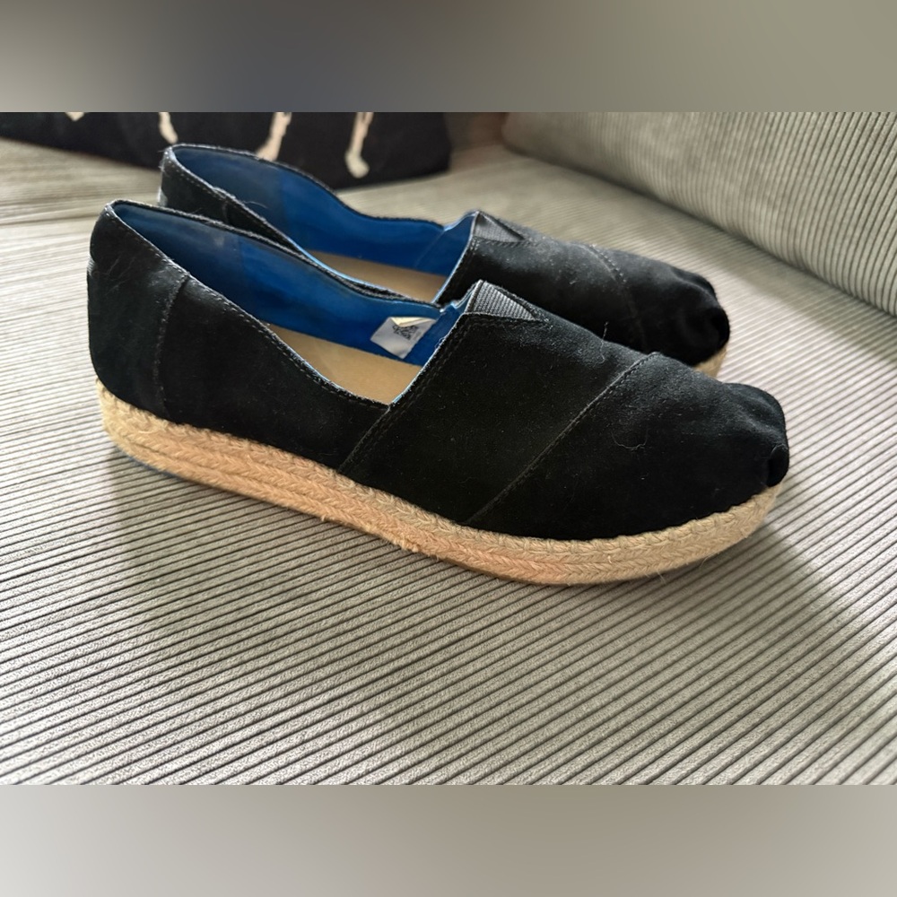Women’s TOMS black suede Espadrilles, slightly stacked, size 10